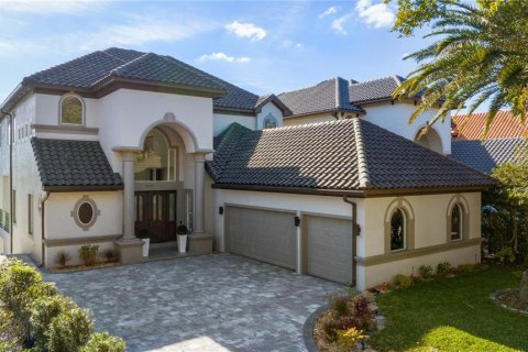 Villa ou maison à vendre à Orlando, Floride: 5 chambres, 582.59 m2 № 1723812 - photo 2