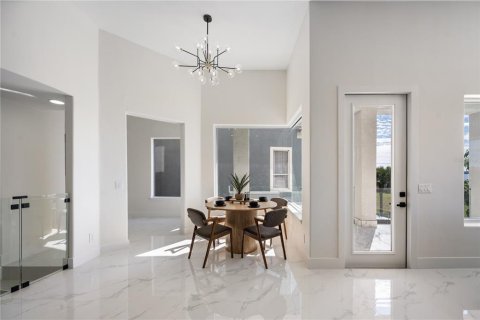 Villa ou maison à vendre à Orlando, Floride: 5 chambres, 582.59 m2 № 1723812 - photo 13