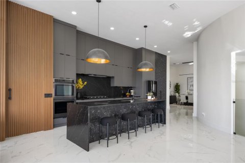Villa ou maison à vendre à Orlando, Floride: 5 chambres, 582.59 m2 № 1723812 - photo 9