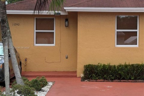 Villa ou maison à Palmetto Bay, Floride 2 chambres, 178.19 m2 № 2240839