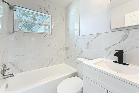 Casa en venta en Pinellas Park, Florida, 3 dormitorios, 93.27 m2 № 1912862 - foto 18
