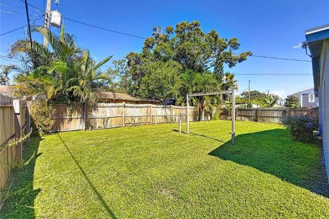 Casa en venta en Pinellas Park, Florida, 3 dormitorios, 93.27 m2 № 1912862 - foto 28