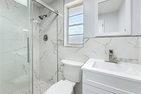 Casa en venta en Pinellas Park, Florida, 3 dormitorios, 93.27 m2 № 1912862 - foto 15
