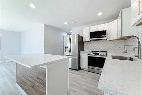 Casa en venta en Pinellas Park, Florida, 3 dormitorios, 93.27 m2 № 1912862 - foto 6