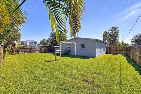 Casa en venta en Pinellas Park, Florida, 3 dormitorios, 93.27 m2 № 1912862 - foto 26