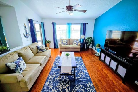 House in Holiday, Florida 3 bedrooms, 132.01 sq.m. № 1902404 - photo 4