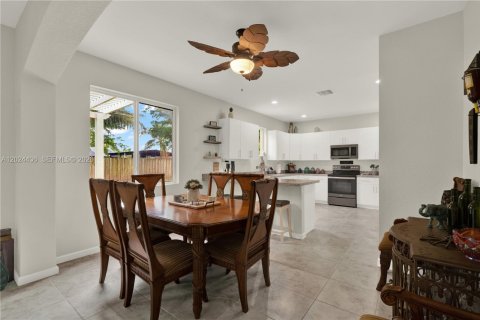 Villa ou maison à vendre à Homestead, Floride: 6 chambres, 354.89 m2 № 2254570 - photo 19