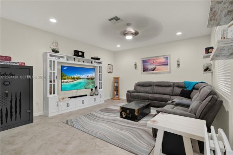 Villa ou maison à vendre à Homestead, Floride: 6 chambres, 354.89 m2 № 2254570 - photo 22