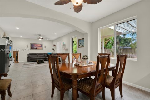 Villa ou maison à vendre à Homestead, Floride: 6 chambres, 354.89 m2 № 2254570 - photo 18