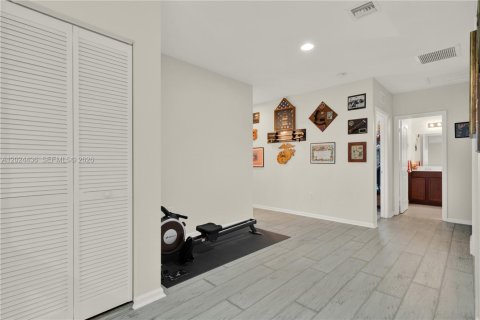 Villa ou maison à vendre à Homestead, Floride: 6 chambres, 354.89 m2 № 2254570 - photo 29