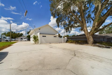 Immobilier commercial à vendre à Winter Haven, Floride: 110 m2 № 2308271 - photo 25