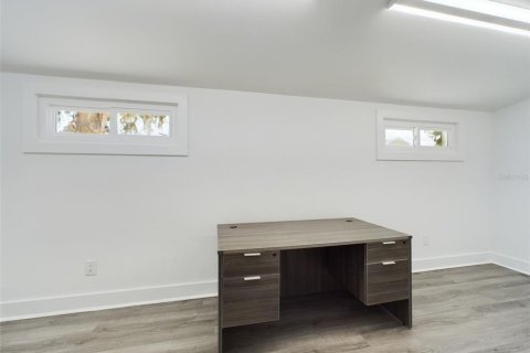 Immobilier commercial à vendre à Winter Haven, Floride: 110 m2 № 2308271 - photo 17