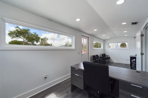 Immobilier commercial à vendre à Winter Haven, Floride: 110 m2 № 2308271 - photo 5