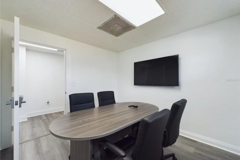 Immobilier commercial à vendre à Winter Haven, Floride: 110 m2 № 2308271 - photo 12