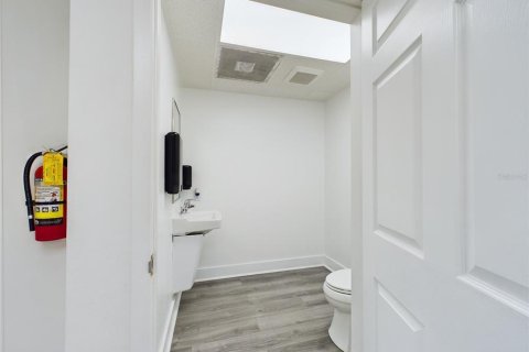 Immobilier commercial à vendre à Winter Haven, Floride: 110 m2 № 2308271 - photo 20