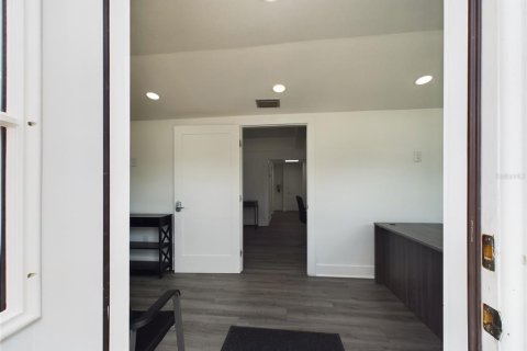 Immobilier commercial à vendre à Winter Haven, Floride: 110 m2 № 2308271 - photo 3
