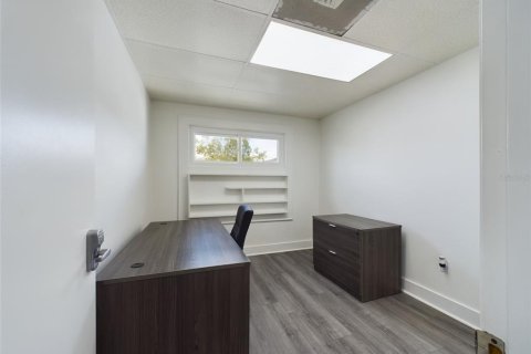 Immobilier commercial à vendre à Winter Haven, Floride: 110 m2 № 2308271 - photo 14