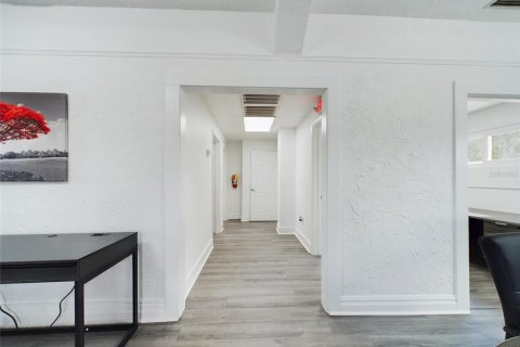 Immobilier commercial à vendre à Winter Haven, Floride: 110 m2 № 2308271 - photo 10