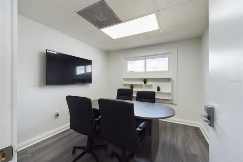 Immobilier commercial à vendre à Winter Haven, Floride: 110 m2 № 2308271 - photo 11