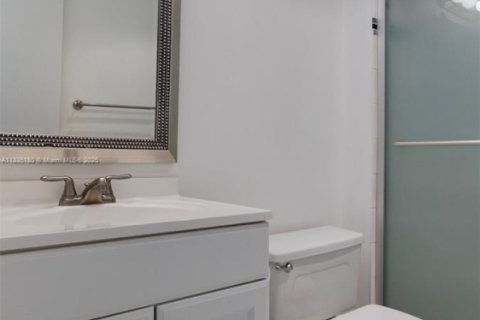 Condo in Aventura, Florida, 2 bedrooms  № 1818153 - photo 18