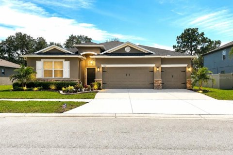 Casa en Hudson, Florida 4 dormitorios, 240.8 m2 № 2140888