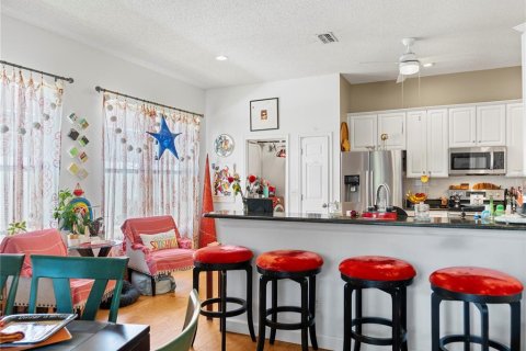 House in Sarasota, Florida 4 bedrooms, 200.11 sq.m. № 1829142 - photo 3