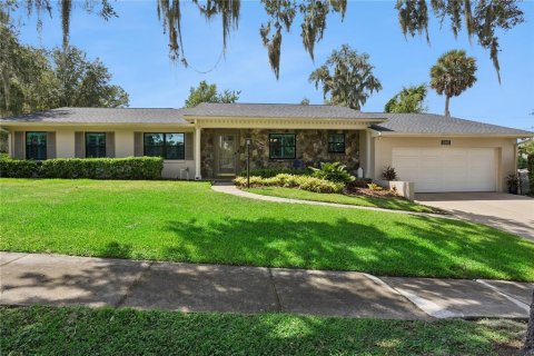 Villa ou maison à Mount Dora, Floride 3 chambres, 163.04 m2 № 2399247