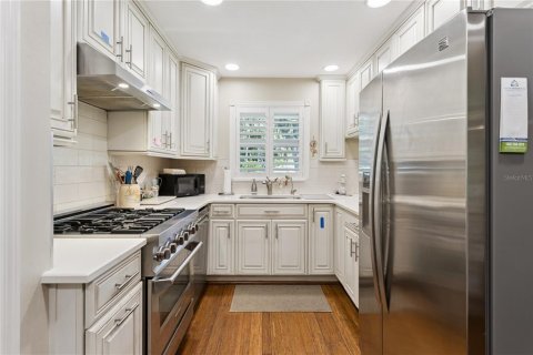 Villa ou maison à vendre à Mount Dora, Floride: 3 chambres, 163.04 m2 № 2399247 - photo 12