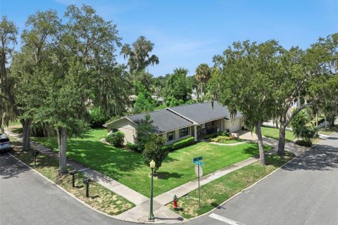 Villa ou maison à vendre à Mount Dora, Floride: 3 chambres, 163.04 m2 № 2399247 - photo 3