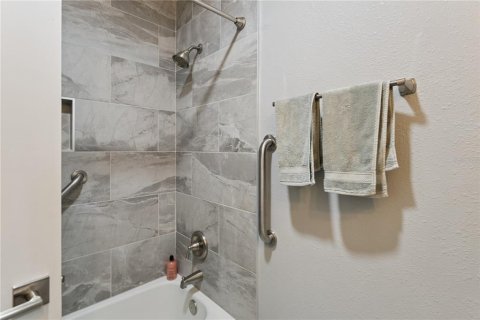 Villa ou maison à vendre à Mount Dora, Floride: 3 chambres, 163.04 m2 № 2399247 - photo 26