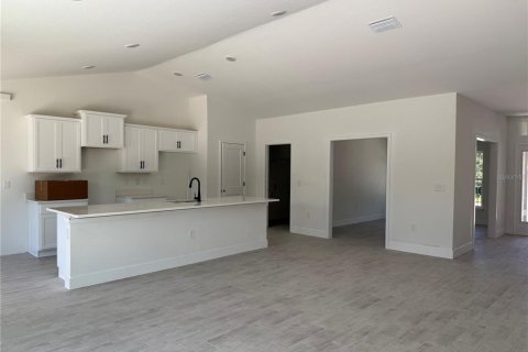 Villa ou maison à vendre à North Port, Floride: 3 chambres, 196.67 m2 № 2107281 - photo 3