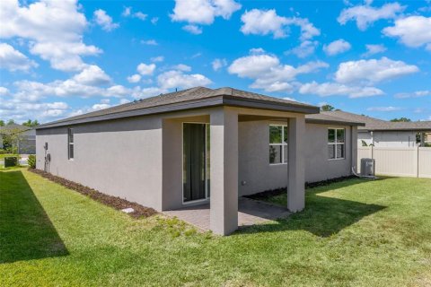 House in New Smyrna Beach, Florida 4 bedrooms, 169.36 sq.m. № 1652572 - photo 24