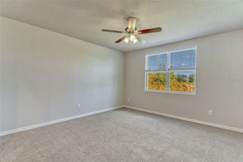 House in New Smyrna Beach, Florida 4 bedrooms, 169.36 sq.m. № 1652572 - photo 12