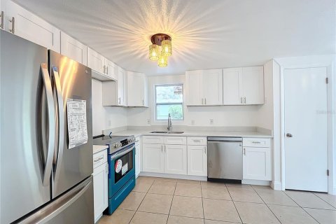 House in Lakeland, Florida 3 bedrooms, 101.45 sq.m. № 1517196 - photo 9