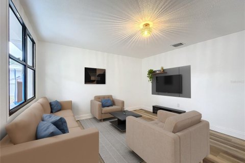 House in Lakeland, Florida 3 bedrooms, 101.45 sq.m. № 1517196 - photo 3