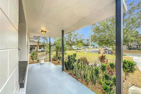 House in Lakeland, Florida 3 bedrooms, 101.45 sq.m. № 1517196 - photo 2