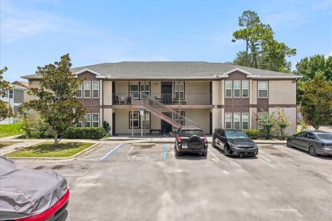 Commercial property in Kissimmee, Florida 603.49 sq.m. № 2234616