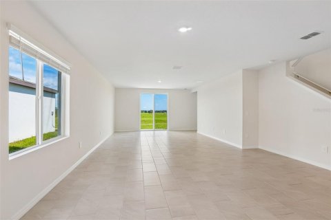 House in Brooksville, Florida 4 bedrooms, 232.53 sq.m. № 2203151 - photo 5