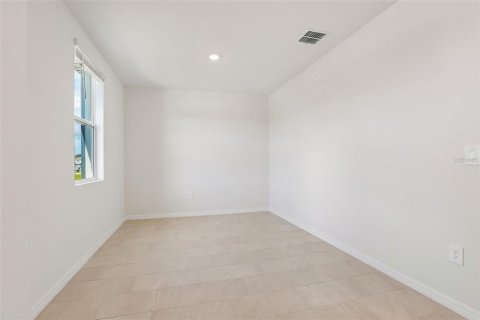 House in Brooksville, Florida 4 bedrooms, 232.53 sq.m. № 2203151 - photo 17