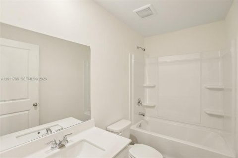 Adosado en alquiler en Kissimmee, Florida, 3 dormitorios № 2075396 - foto 20