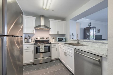 Condo in Tampa, Florida, 1 bedroom  № 1826400 - photo 30