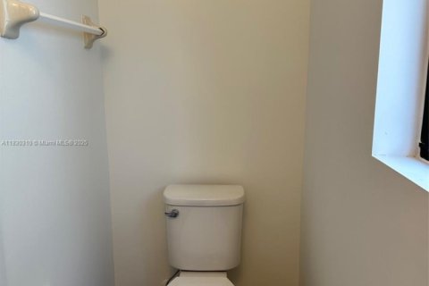 Adosado en alquiler en Homestead, Florida, 3 dormitorios, 130.81 m2 № 1809173 - foto 8