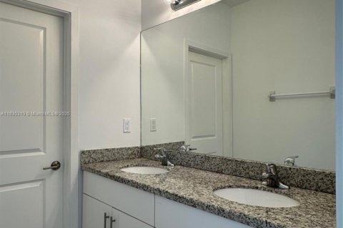 Adosado en alquiler en Homestead, Florida, 3 dormitorios, 130.81 m2 № 1809173 - foto 23