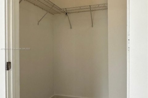 Adosado en alquiler en Homestead, Florida, 3 dormitorios, 130.81 m2 № 1809173 - foto 19