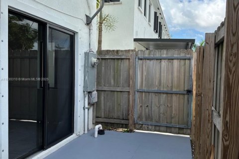 Adosado en alquiler en Homestead, Florida, 3 dormitorios, 130.81 m2 № 1809173 - foto 26