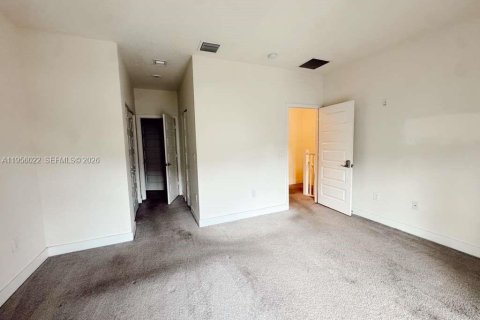 Adosado en alquiler en Doral, Florida, 3 dormitorios, 132.29 m2 № 2010403 - foto 10