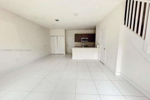 Adosado en alquiler en Doral, Florida, 3 dormitorios, 132.29 m2 № 2010403 - foto 6