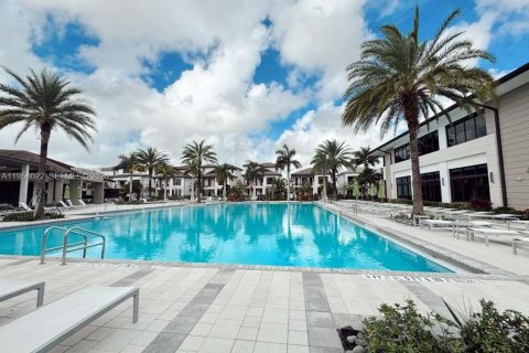 Adosado en alquiler en Doral, Florida, 3 dormitorios, 132.29 m2 № 2010403 - foto 30