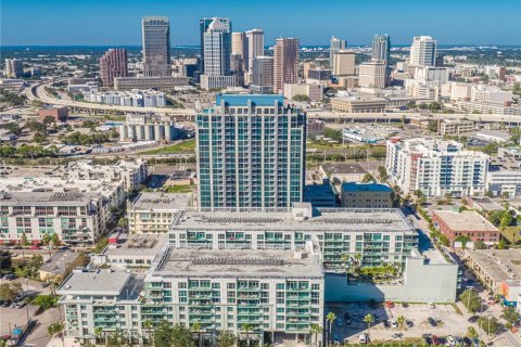 Condominio en Tampa, Florida, 2 dormitorios  № 2093527