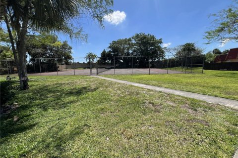 Touwnhouse à vendre à Boca Raton, Floride: 2 chambres, 120.96 m2 № 2154041 - photo 16